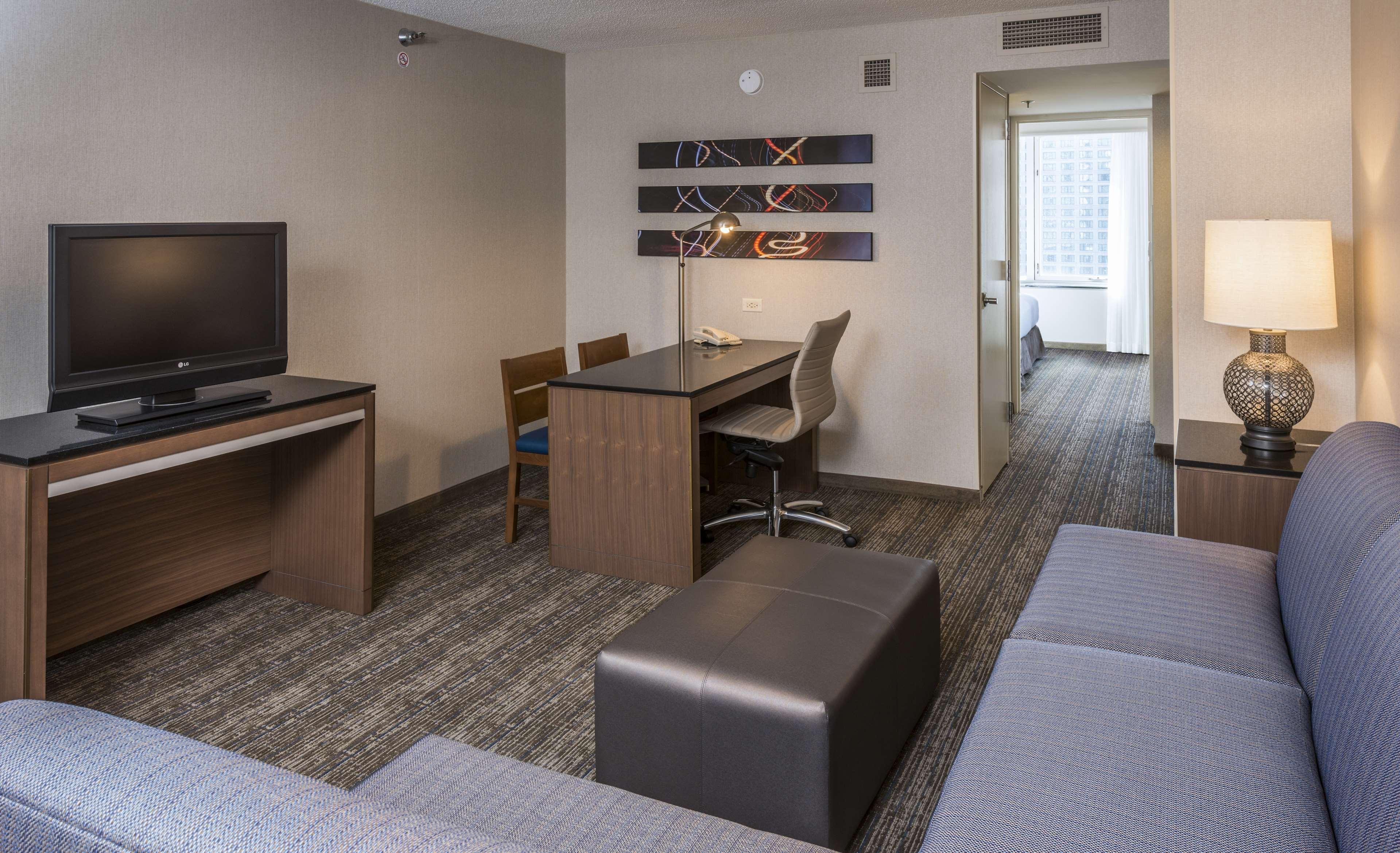 Embassy Suites By Hilton Chicago Downtown Magnificent Mile Eksteriør bilde